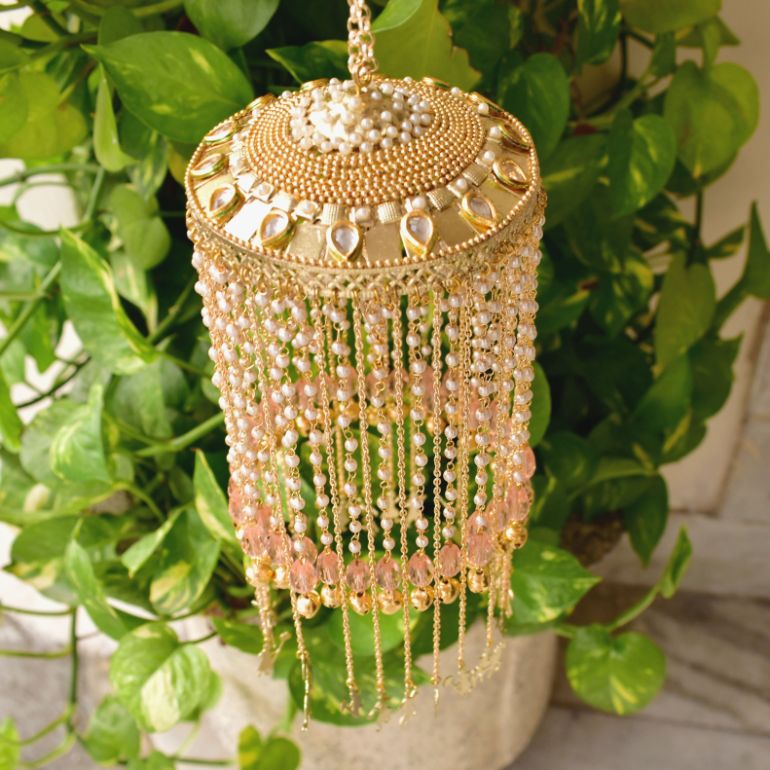 beabhikha - chandelier