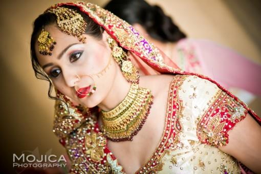 RB2-Indian-bride-with-heavy-wedding-jewelry-e1383100566604