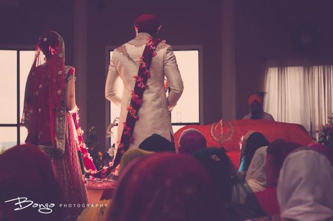 16a indian wedding anand karaj bride and groom