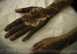 Karuna Bilimoria - Professional Henna | Beauty | Nails