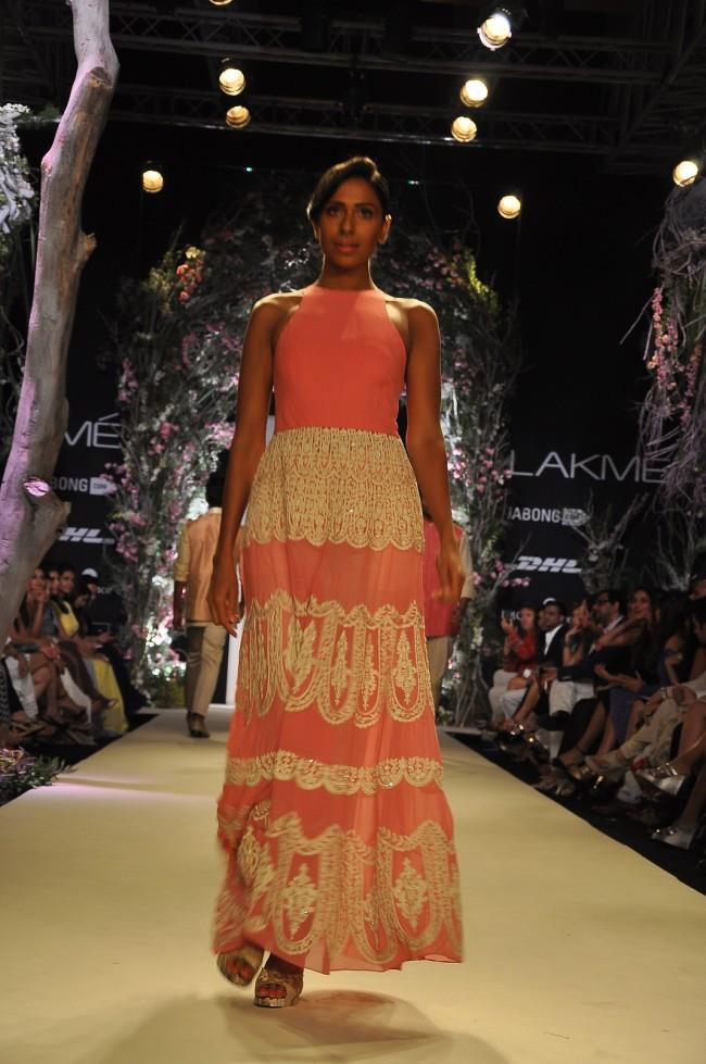 Lakme Summer Resort 2014 Manish Malhotra pink lace suit