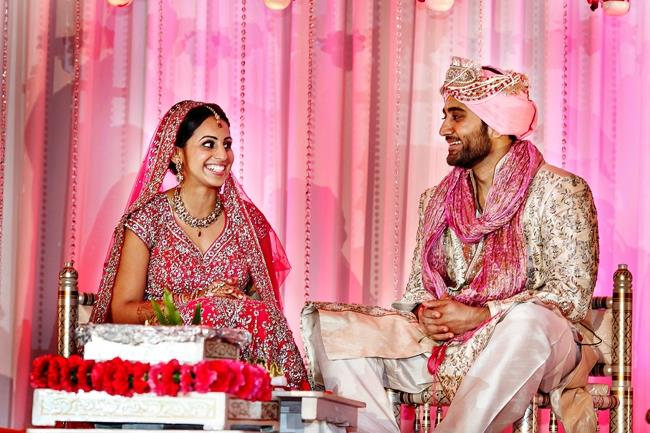 indian-wedding-bride-and-groom-pink-outfits