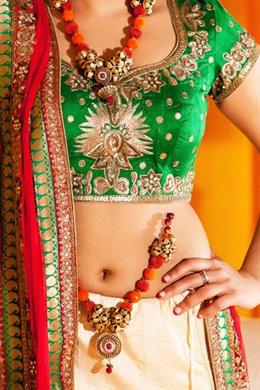 Vintage Colorful Indian Wedding Shoot by Kimberly Photography