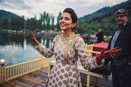 Stunning Indian Kashmiri Wedding With A Vintage Touch By Nikhil Kapur Photography 