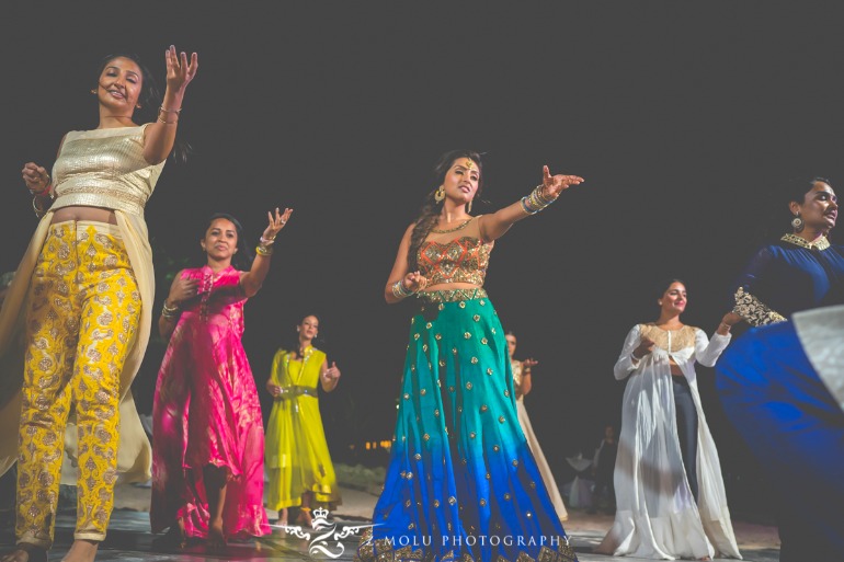 mehendi dance