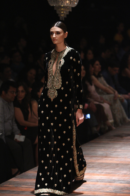 sabyasachi lfw 2