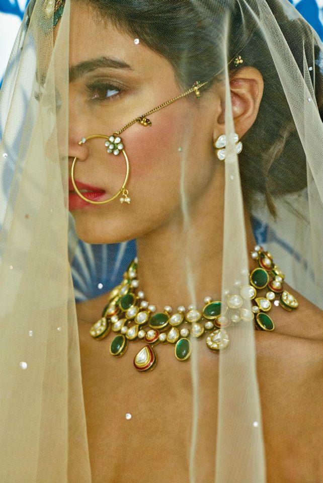 Anita Dongre Festive 2014 collection bridal jewlery and nose ring 6