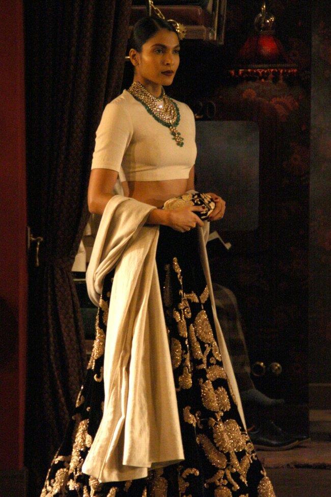 Sabyasachi-Mukherjee-14