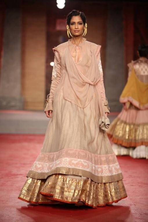 dcw-13-anju-modi-pale-pink-gold-anarkali-lengha-e1375711034205