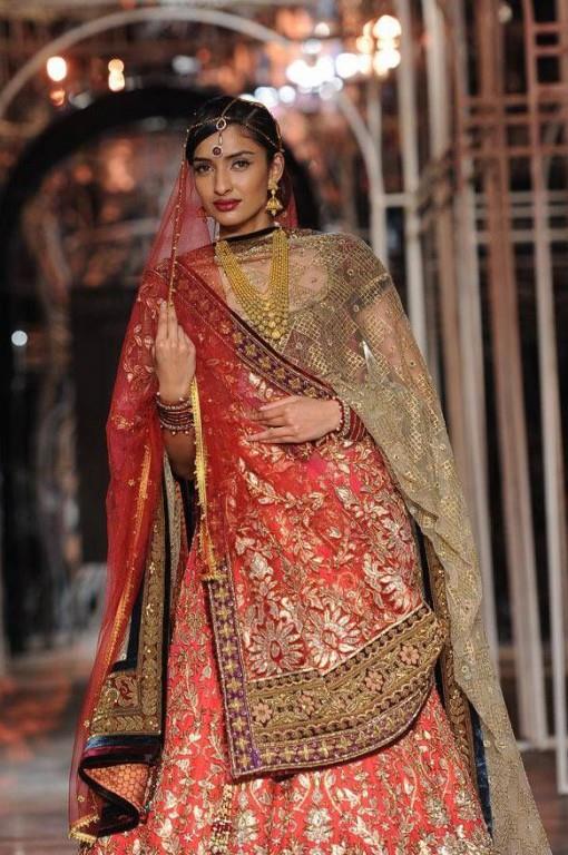 IBFW-tarun-tahiliani-20-e1375110420478