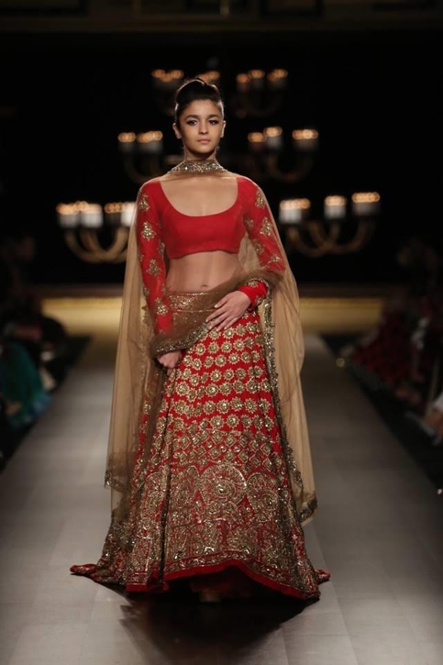 Manish-Malhotra-47