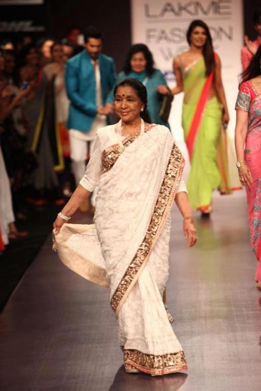 manish malhotra lfw white gold saree