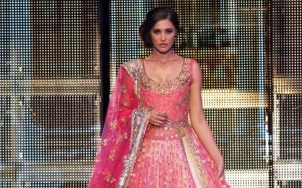 Manish Malhotra TOIFA - Indian Wedding Fashion Inspiration