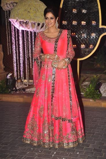 Sri-Devi-in-Manish-Malhotra