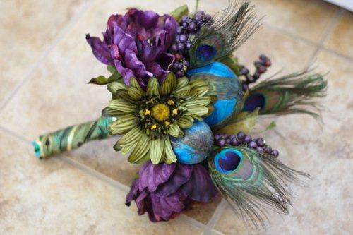 Peacock Trend: Indian Wedding Bouquet Inspiration