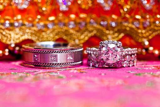 Shalini Vadhera and Tony Potts' wedding rings