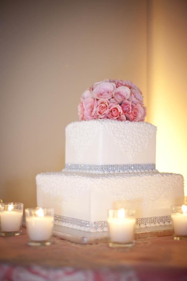 20a indian wedding cake with flowers