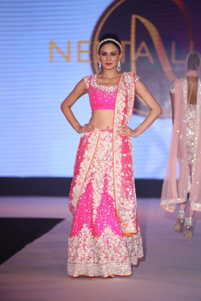 Hindu Bridal Mantra Show Pink Lengha