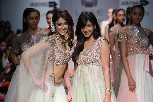 Anushree Reddy Lakme Fashion Week Summer Resort 2014 Ileana DCruz showstopper