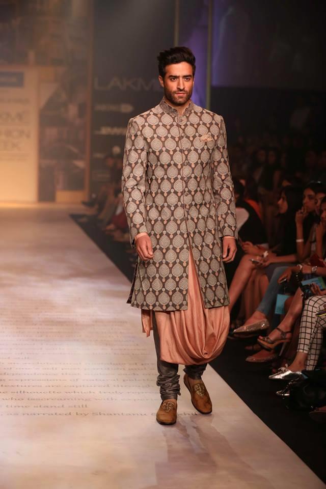 Shantanu & Nikhil Lakme Fashion Week Summer 2014 peach sherwani