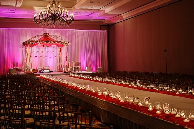 indian-wedding-ceremony-hindu-decor-mandap-and-aisle