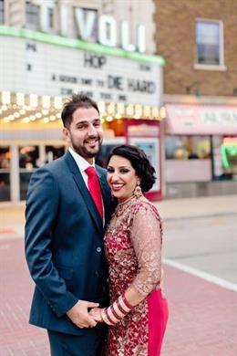 Beautiful Illinois Sikh Wedding by Almond Leaf Studios