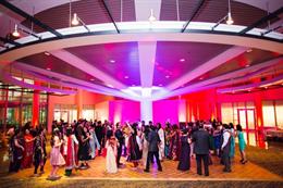 Beautiful Illinois Sikh Wedding by Almond Leaf Studios