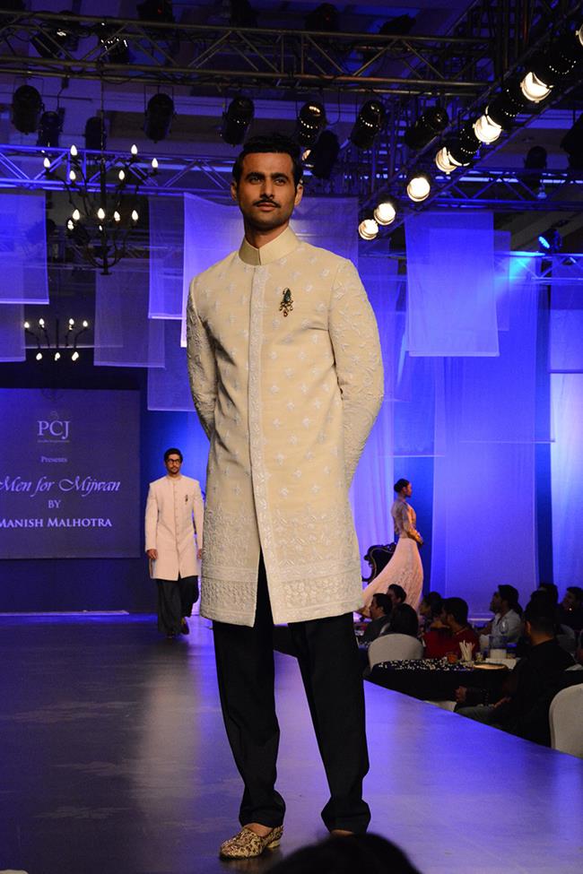 Manish Malhotra mens indian wedding short kurta